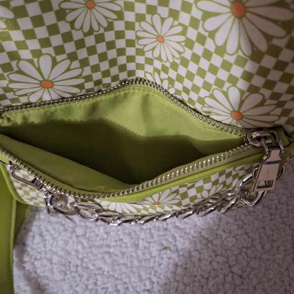 MADDEN NYC - Picture 2 of 14